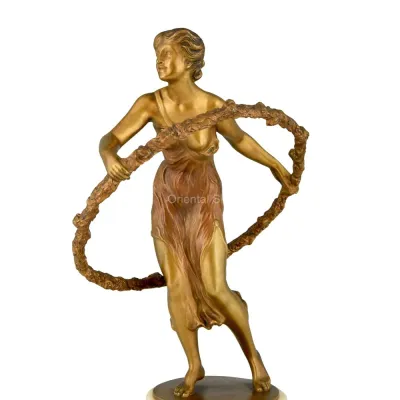Bronze Mädchen spielen Reifen Statue Metall Frau Figur Skulptur