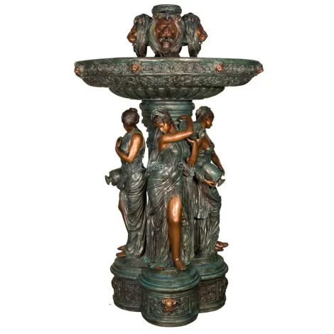 Открытый бронзовый фонтан со статуями сезонных леди