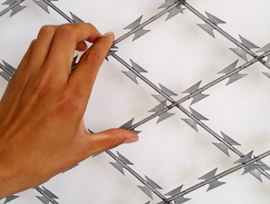 Guidance: How To Install Razor Barbed Wire Safely