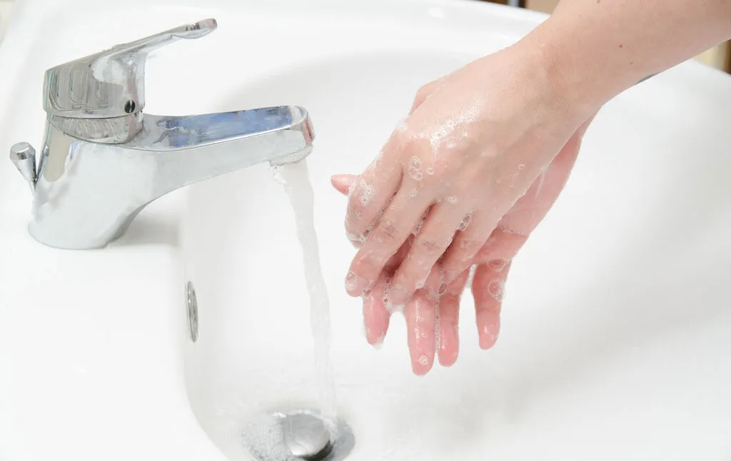 How to Avoid Getting Infected, 6 Tips for Choosing the Right Hand Sanitizer