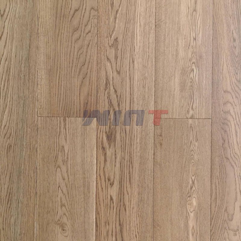Hardwood Flooring / Engineered Floor
