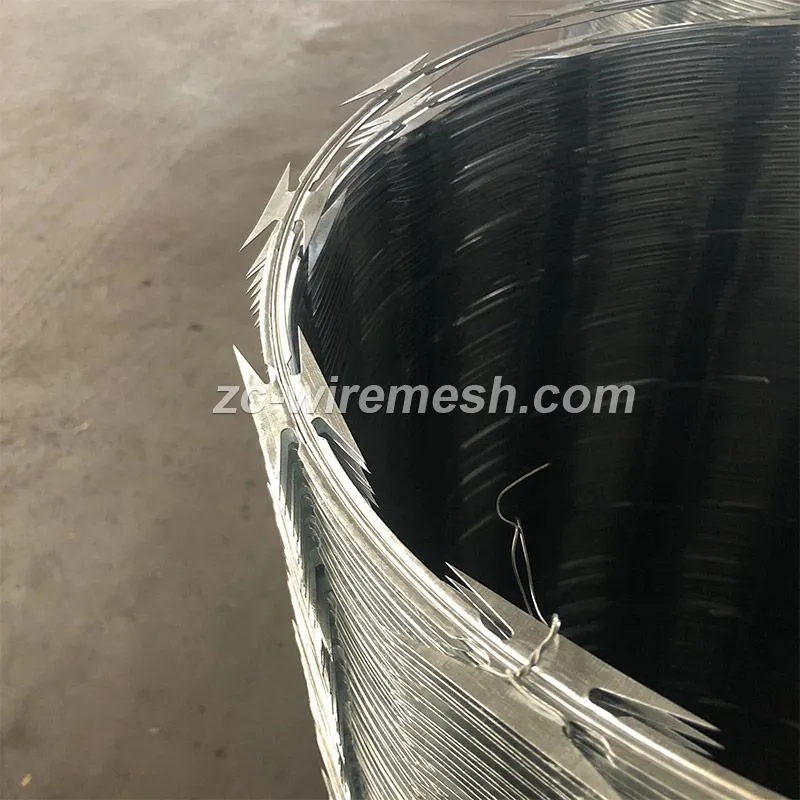 Single coil razor wire