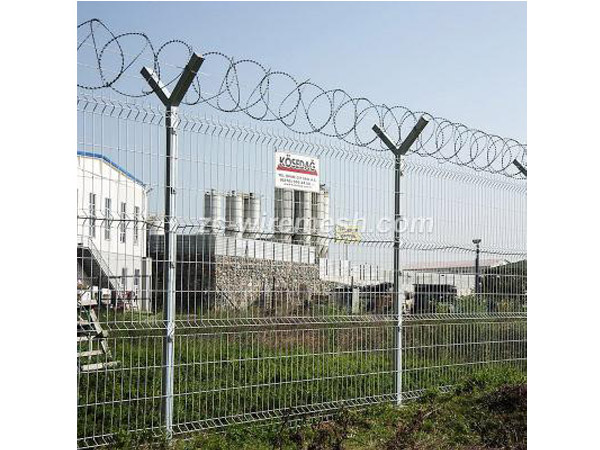 Used wire clearance fencing