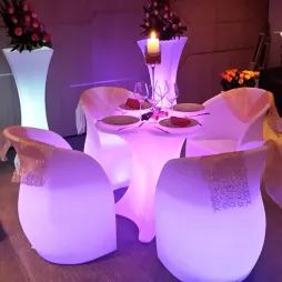 Mobiliário de exterior brilhante LED de plástico Cadeira sofá LED para eventos