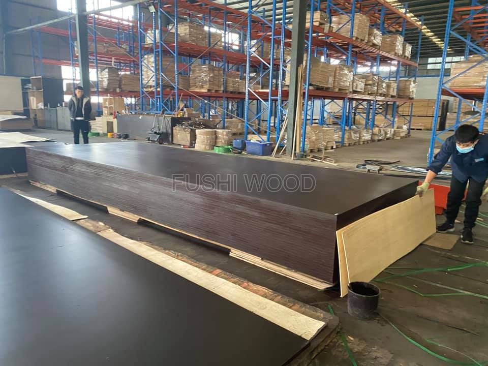 big size 10 foot film faced plywood