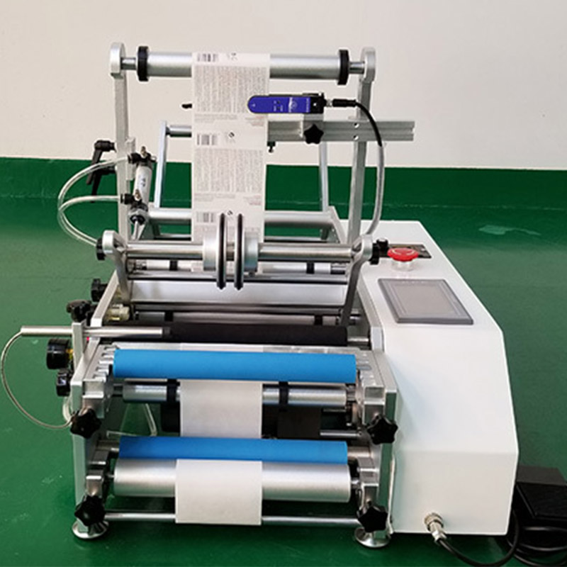 Semi Automatic Round Bottle Labeling Machine