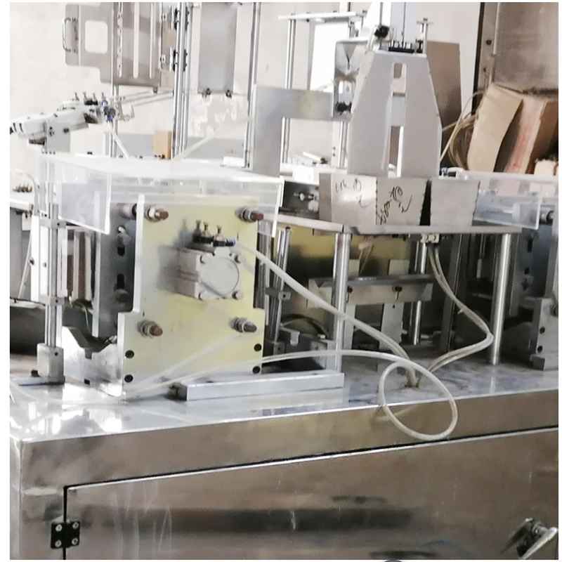 Automatic disposable TPE gloves folding packing machine