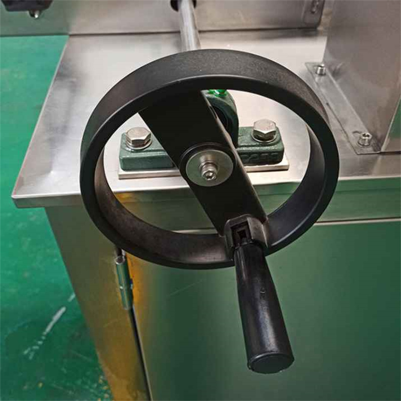 Automatic tin can foam box taping tape sealing machine