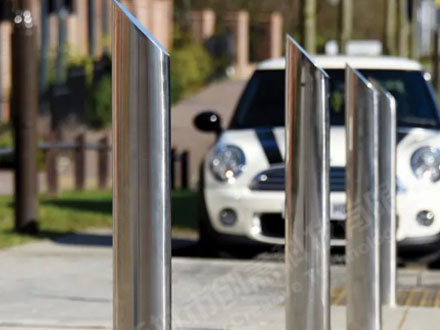 A Comprehensive Guide to Choosing Steel Bollards