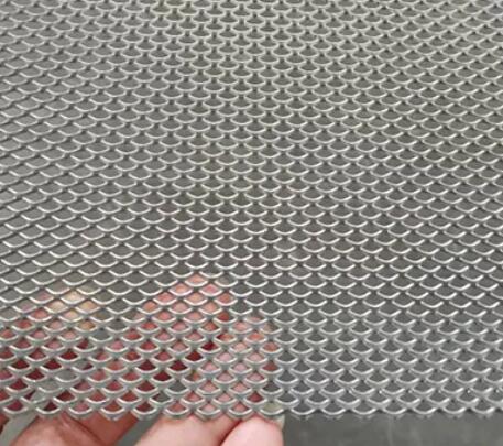 Comparing Fine Mesh Screens: Indoor vs. Outdoor Use