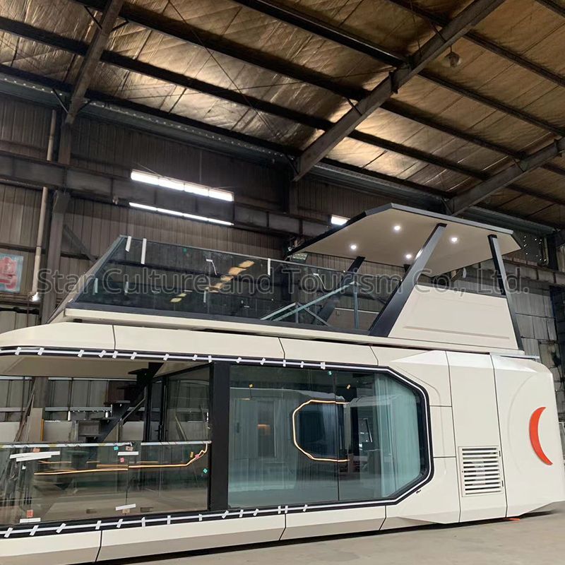Capsule House