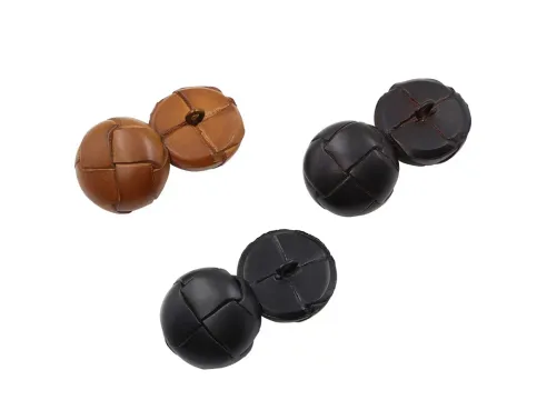 Using leather covered buttons for coats and jackets