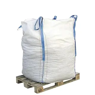 These bags are also an excellent option for businesses that need to transport or store materials that are prone to leaking or spilling. The woven polypropylene material provides a barrier against spills and leaks, helping to protect workers and the environment.