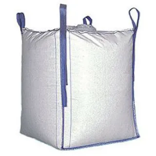 PP bags are an excellent option for businesses that need to transport or store materials in harsh environments. The bags are designed to withstand extreme temperatures and weather conditions, ensuring that materials remain protected.