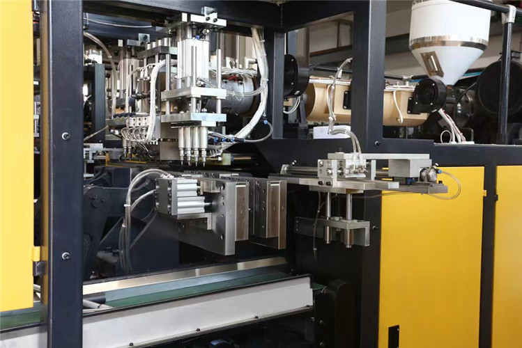 Embrace automation excellence in PET blowing. These machines seamlessly integrate automation features, reducing manual intervention and ensuring a consistent level of quality throughout the production process.