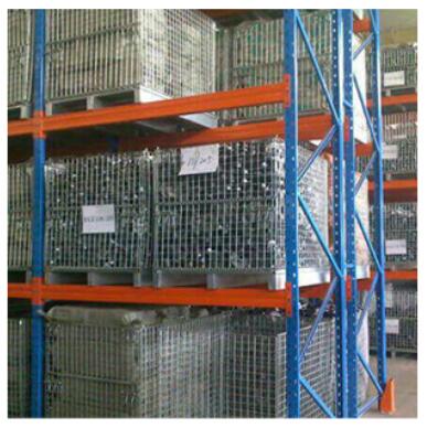 The Mesh Container features a sturdy construction that ensures the safety of your stored goods.