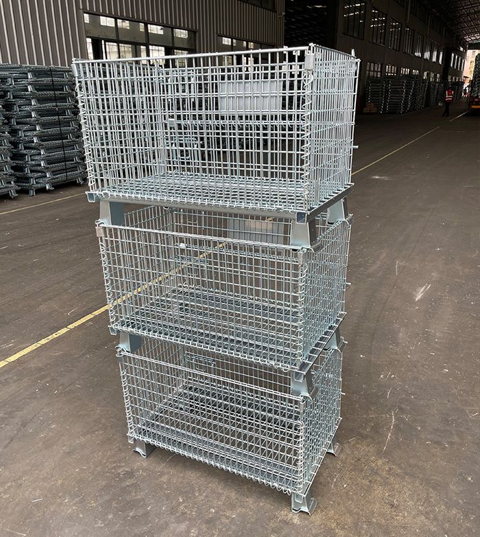 The Collapsible Wire Mesh Container adapts to changing storage needs effortlessly.