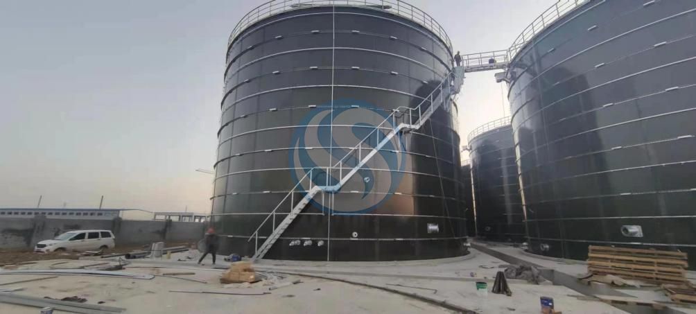 {tank for wastewater storage and treatment}