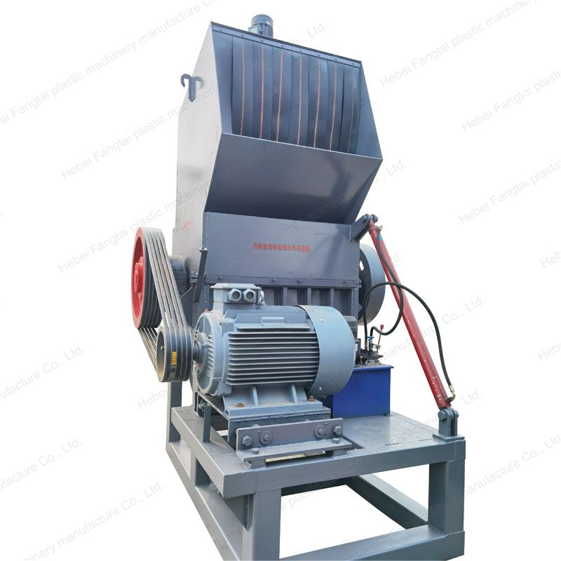 Crusher Machine for Crushing Plastic Materials