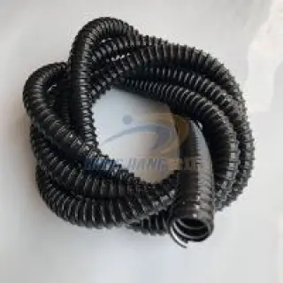 Corrugated rubber hose is a flexible hose, which is a suction hose. It is mainly used for suction and transmission purposes.
