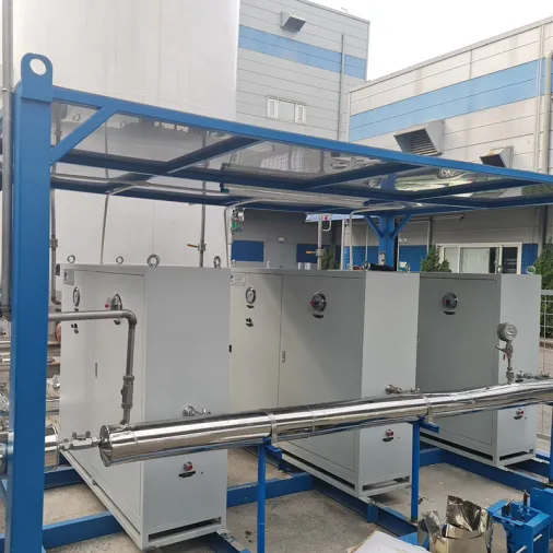 CO2 pressurization system for dry ice cleaning equipment