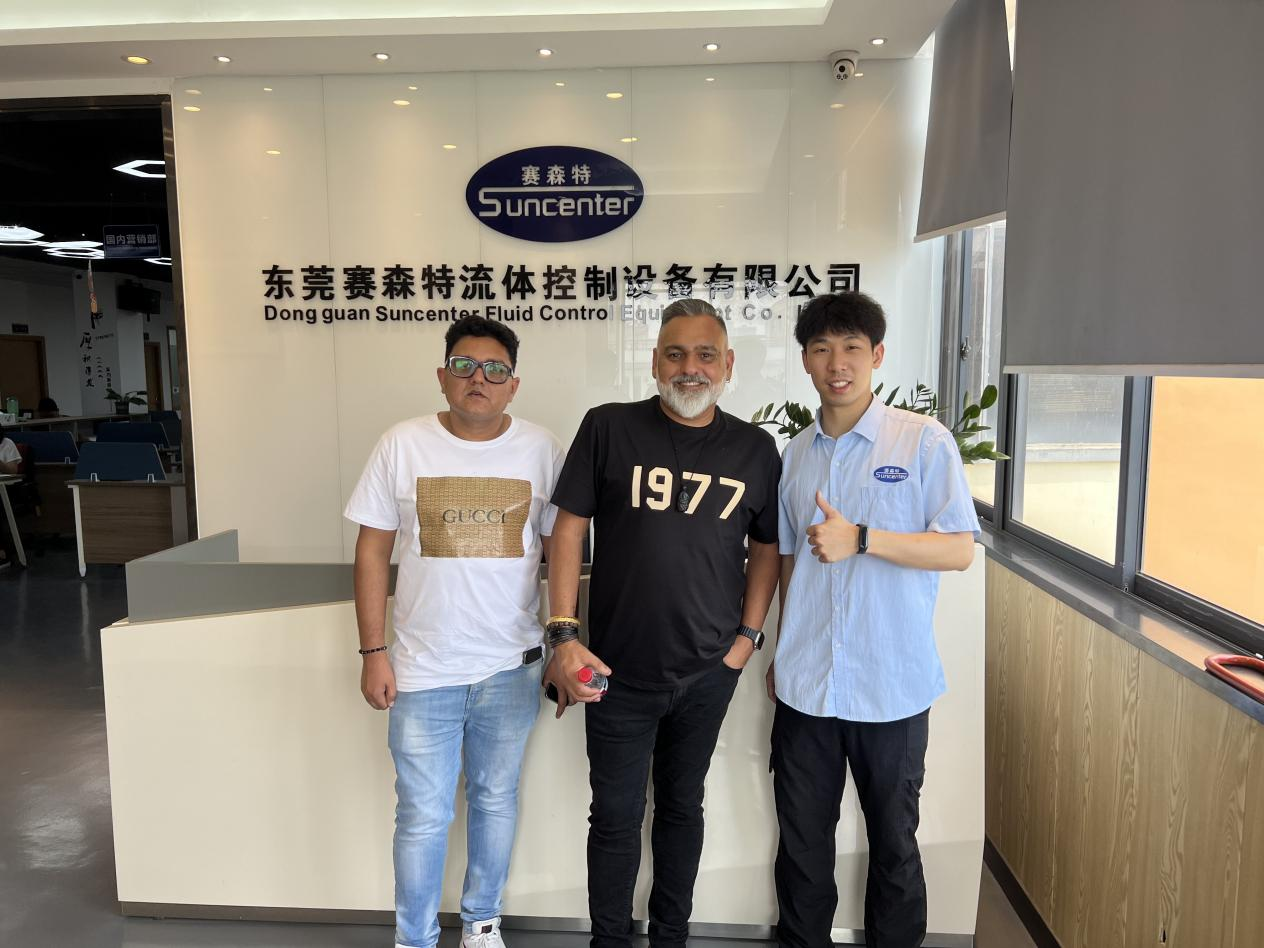 Australian clients Visited Suncemter for Purchasing CO2 sparkling water  Cylinder Filling Machine