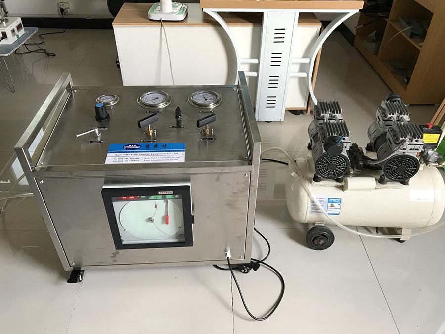 Hydrostatic Test Pump with Round Chart Recorder