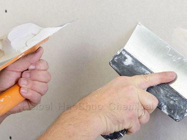 Choosing the Right Wall Putty and Applying It Correctly