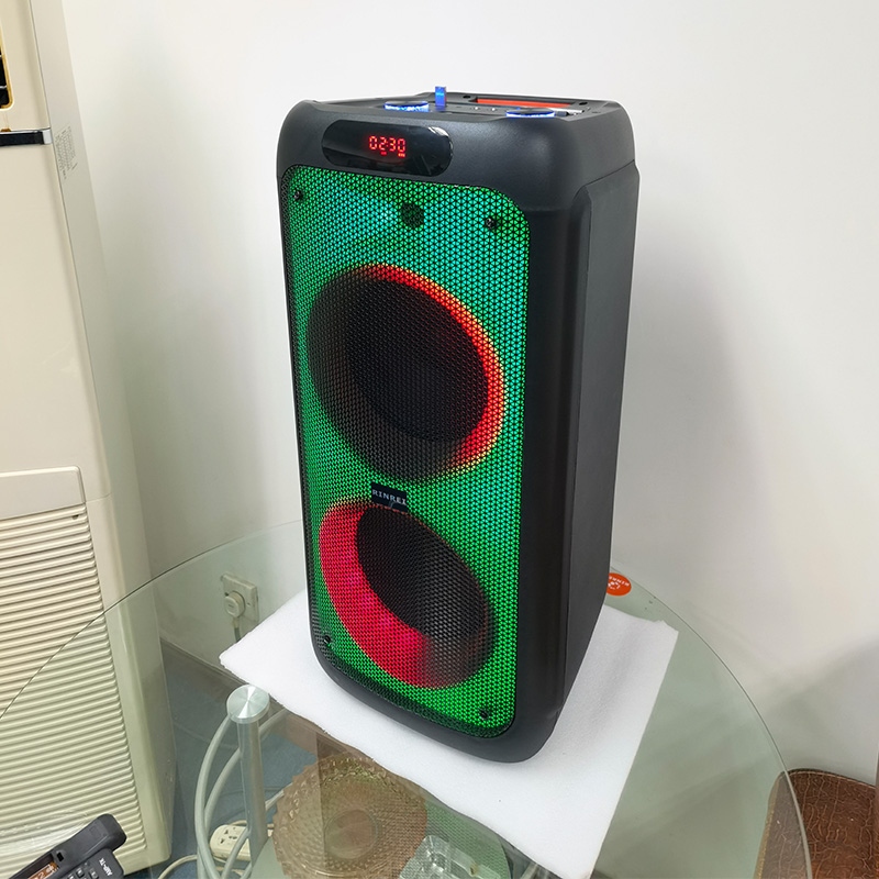 Speaker / Leadder / Bluetooth / Flame Screen / Outdoors / TWS / Gitar Interface / USB / Battery / SP-D83