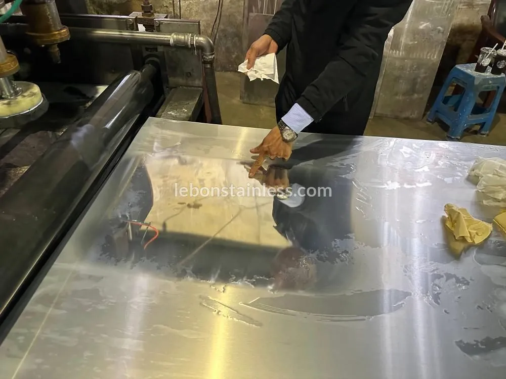 Forge New Heights in Aluminum Plate Mirror Polishing Technology Forge New Heights in Aluminum Plate Mirror Polishing Technology