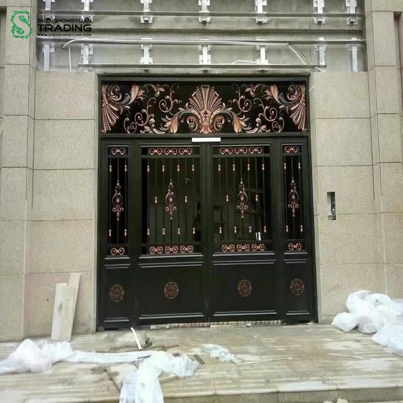 Portone d'ingresso ornamentale in alluminio metallico