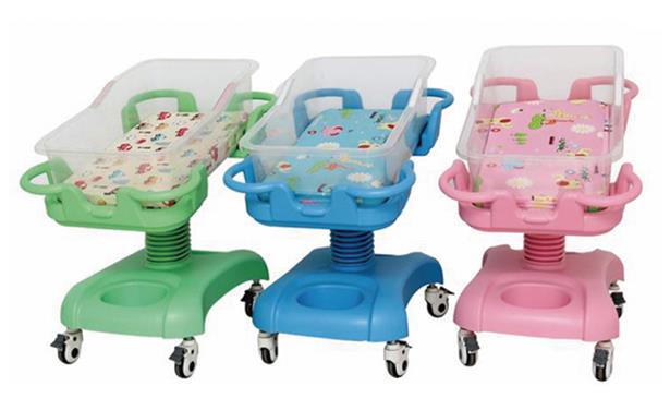 adjustable tiltable crib