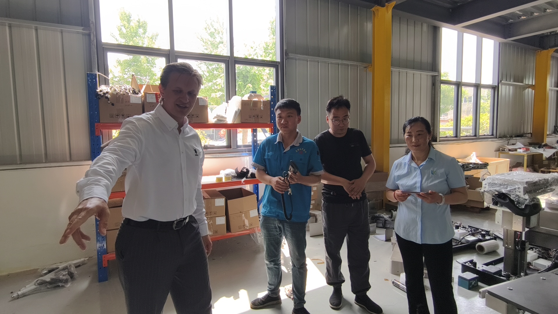 The customer came to visit the factory