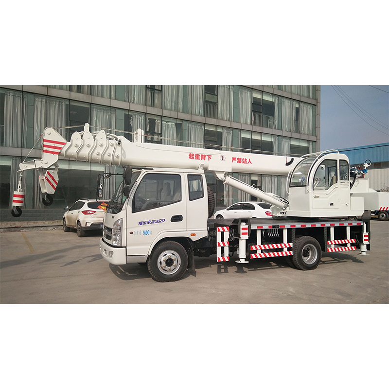 HOWO Truck Crane