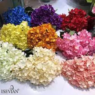 Available in a variety of colors from cream to sky blue and reproduction dried hydrangea colors, just choose the perfect floral design for your home.