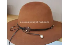 How to Store Floppy Hats, So That They Do Not Deform