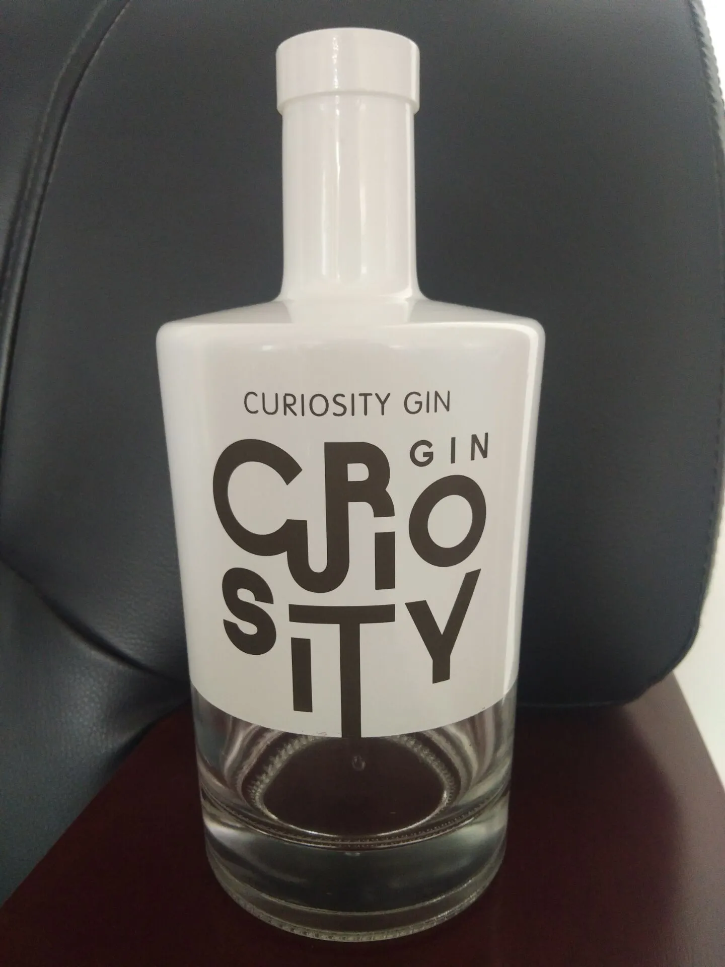 Stylish 700ml Wine Bottle