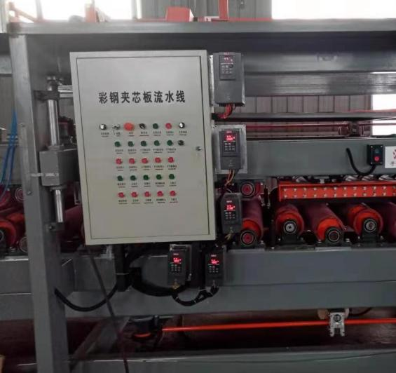 EPS/ROCK-WOOL INTERIOR COLORED STEEL SANDWICH PANEL PRODUCTION LINE