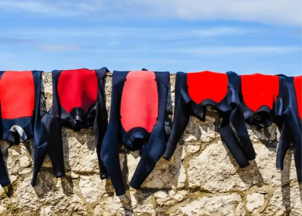 How to wash & store a wetsuit ？