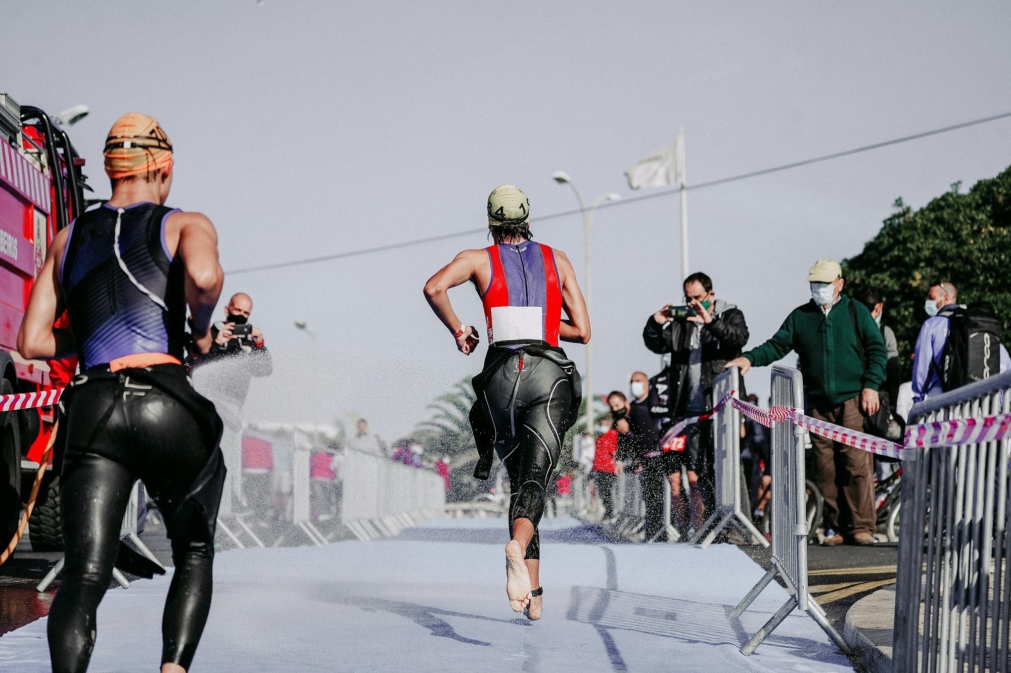 Sleeved vs. Sleeveless Wetsuits for Triathlon