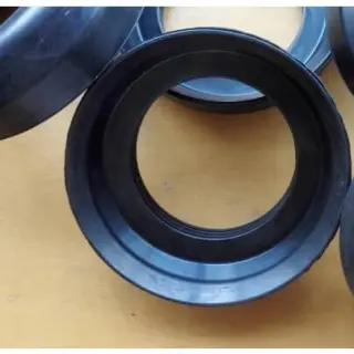 Rubber seal prevents the loss of air or heat.