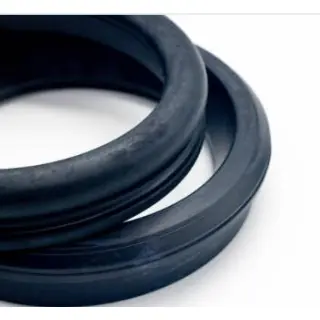 Thanks to its elasticity, rubber is a commonly used sealing material. Rubber seals are suitable for a wide range of applications. Versatile features of rubber include flexibility, elasticity, strength and friction. Rubber seals also prevents vibration and