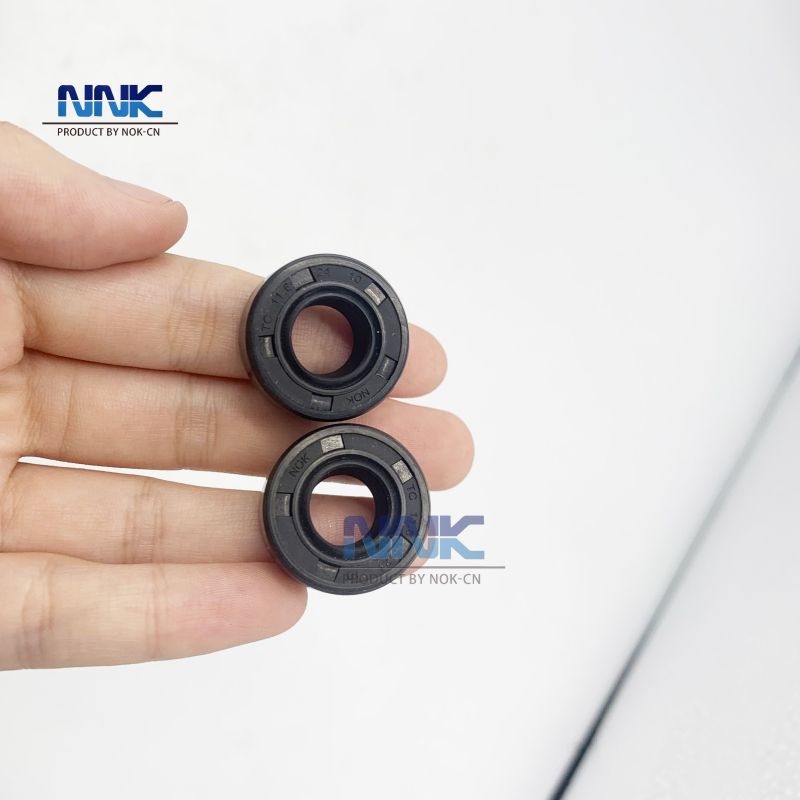 Xike Nitrile Rubber Oil Seals – 2-Pack, TC 17x30x8mm Double Lip With Spring, For Bearing & Shaft Protection
