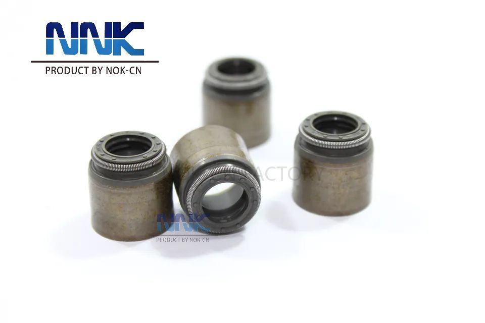 Auto Parts 4HK1-T Engine 8973767200 Valve Guide Seal For Isuzu