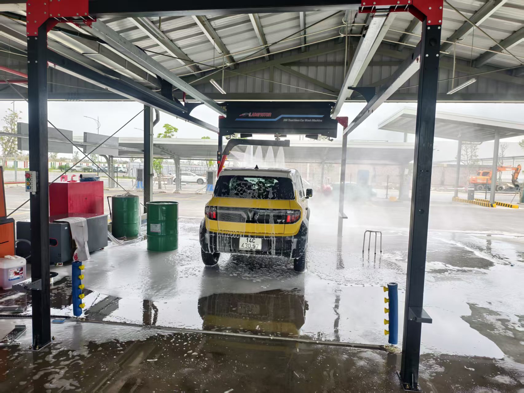 Labsmotor Automatic Car Wash Machines Installed at Vietnam's VinFast Manufacturing Plant