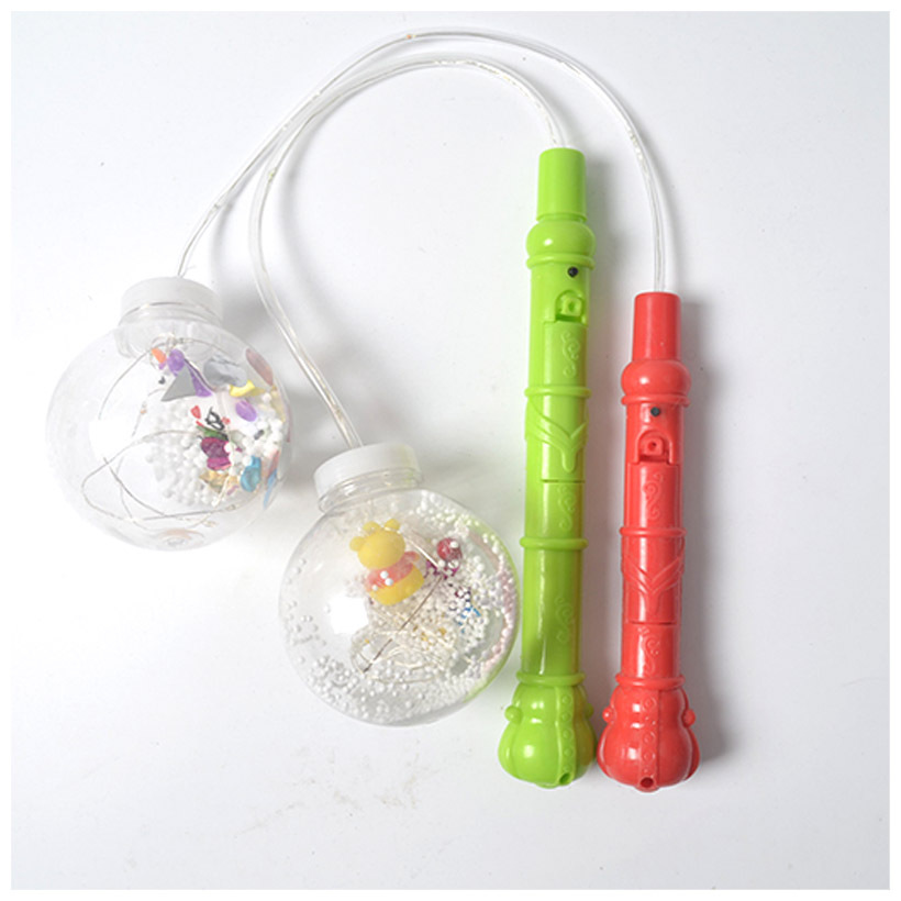 LED儿童玩具手提灯透明雪球灯波波球LED发光玩具
