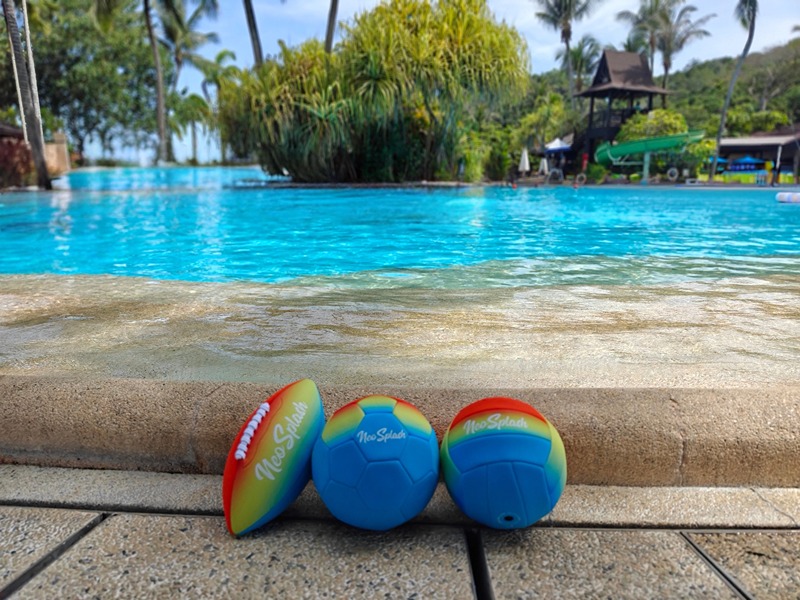 Neoprene Beach Balls vs Plastic: A Durability Test Comparison Neoprene Beach Balls vs Plastic: A Durability Test Comparison