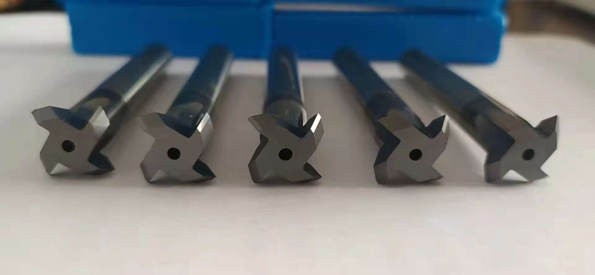[Drillstar tool] -- Innovative technology, casting extraordinary quality