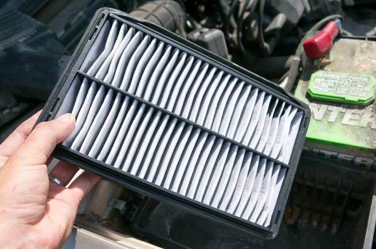 6 Signs Itâ€™s Time to Replace Your Car Air Filter