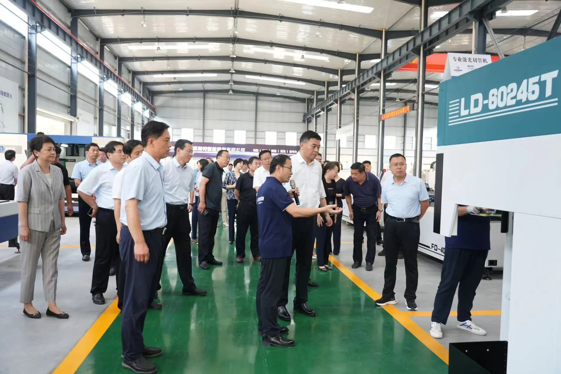 On July 18, 2023, Secretary Ma Zhiyong, Secretary of the Zhangqiu District Party Committee, and all the leaders came to Baister to guide the work.